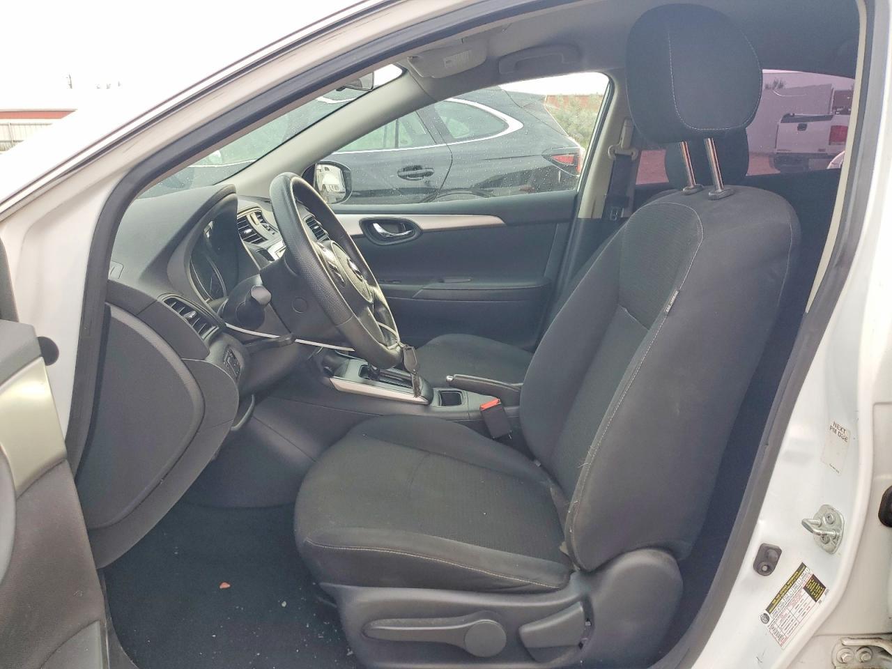2019 Nissan Sentra S - Фото 7