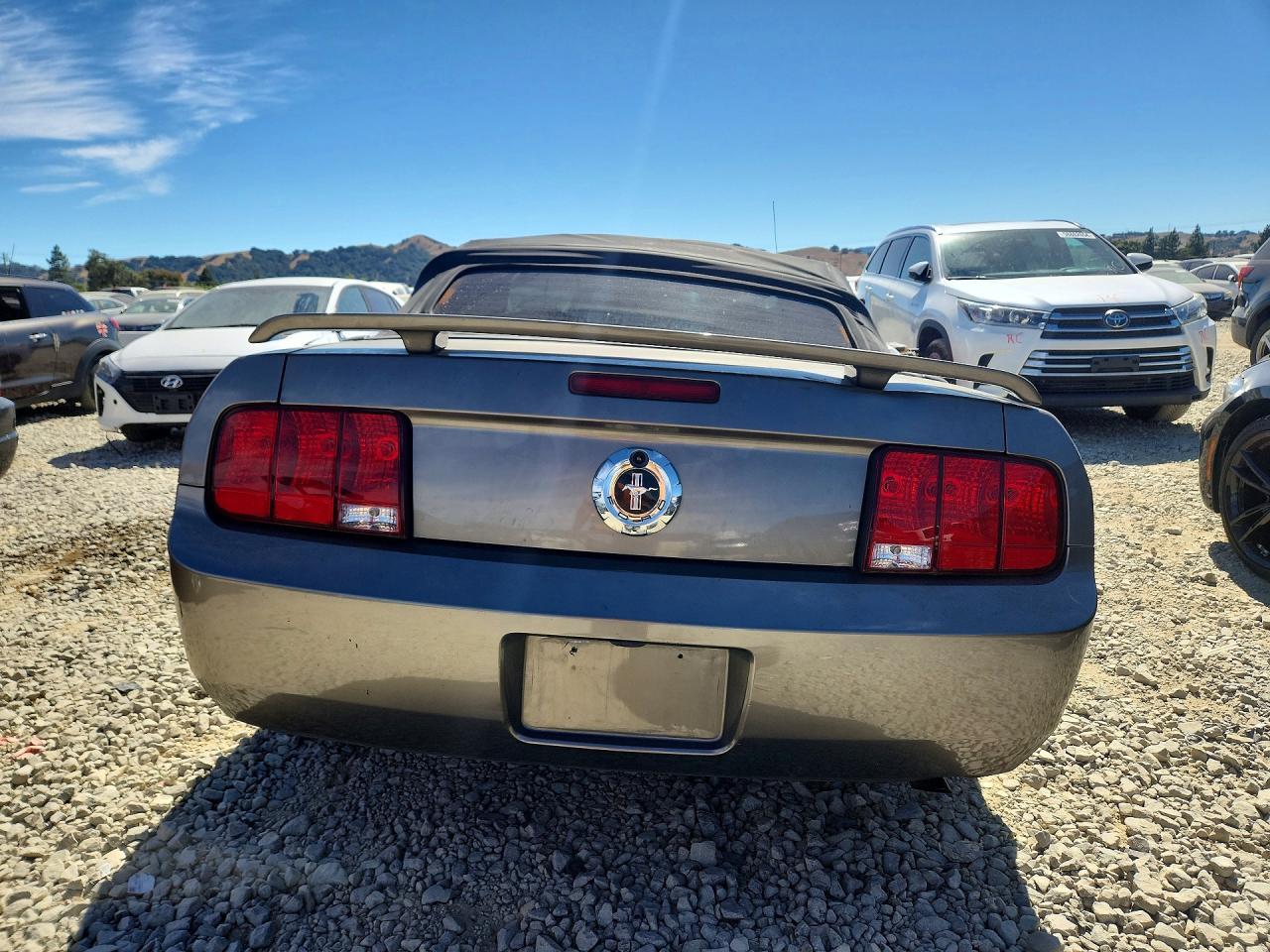 2005 Ford Mustang - Фото 6