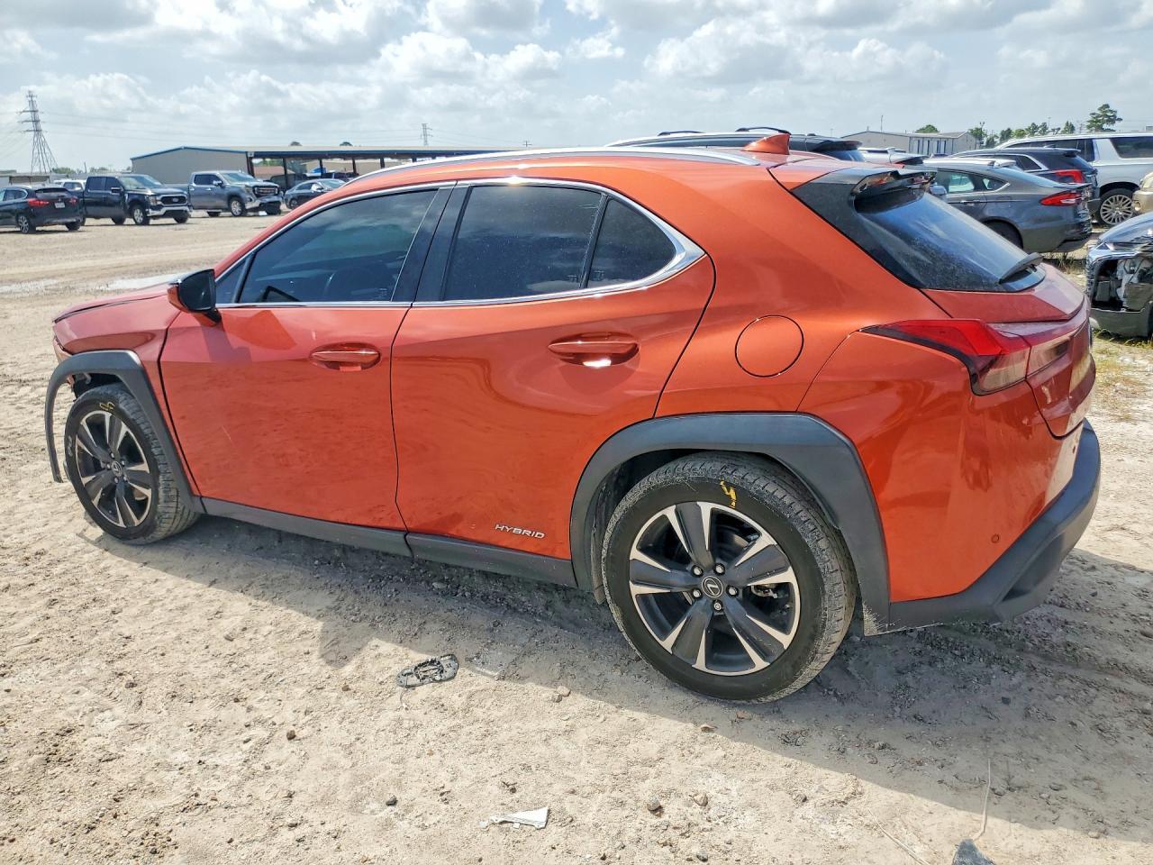 2022 Lexus Ux 250H Base - Фото 2