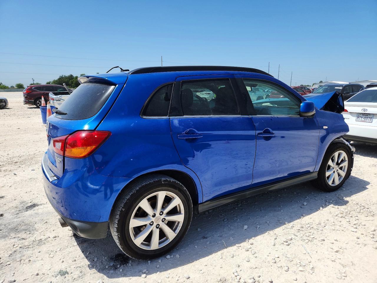 2015 Mitsubishi Outlander Sport Se - Image 3