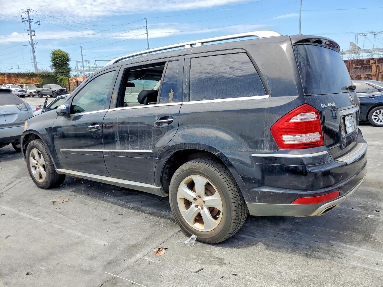 2010 Mercedes-Benz Gl 450 4Matic - Image 2