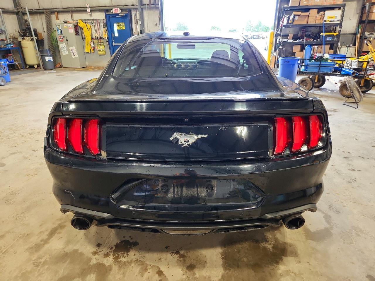 2018 Ford Mustang - Фото 6