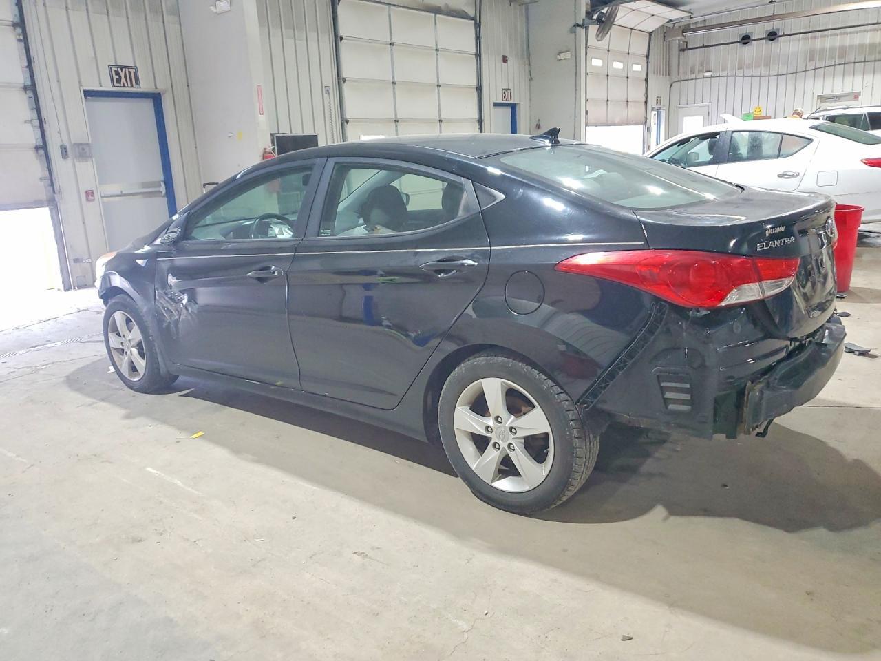 2012 Hyundai Elantra Gls - Image 2