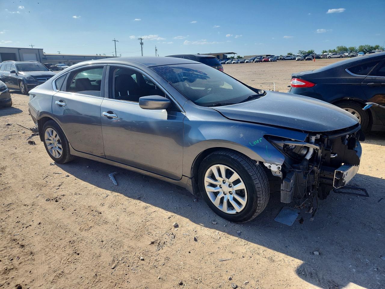 2015 Nissan Altima 2.5 S - Image 4