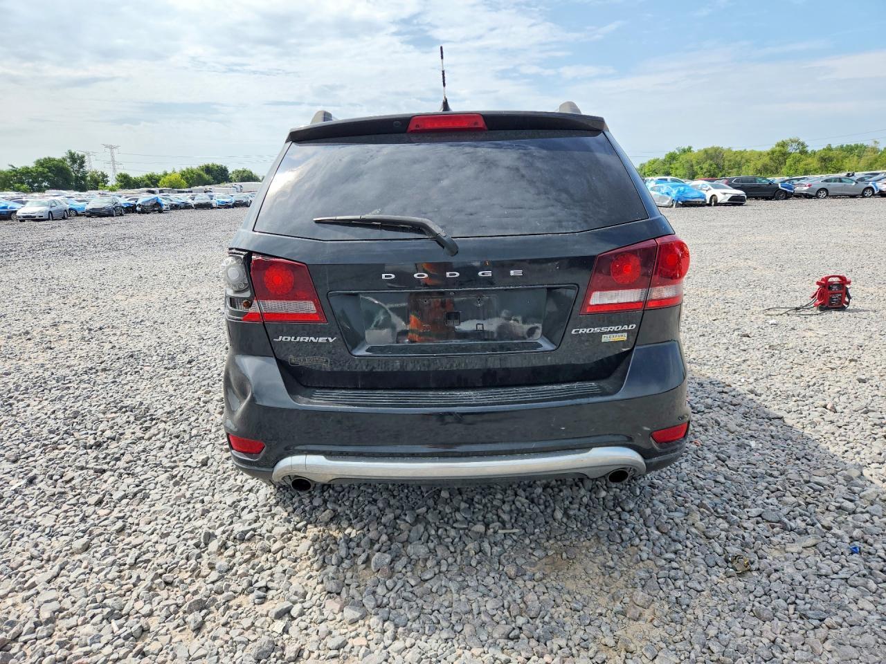 2017 Dodge Journey Crossroad - Image 6