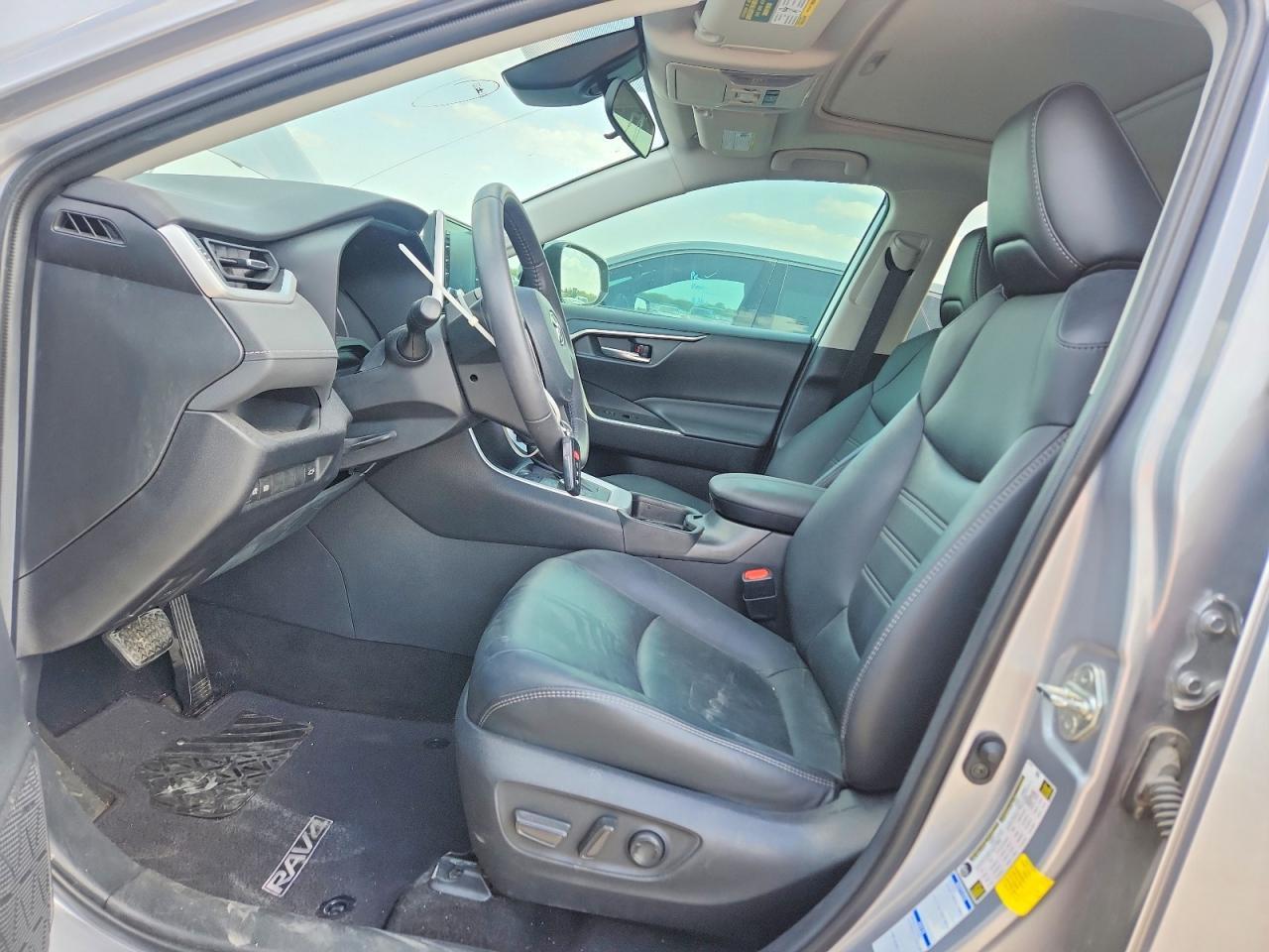 2021 Toyota Rav4 Hybrid Xle Premium - Image 7