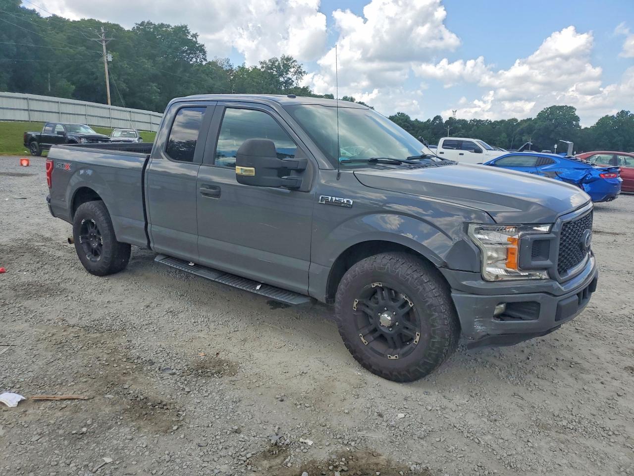 2018 Ford F150 Super Cab - Фото 4