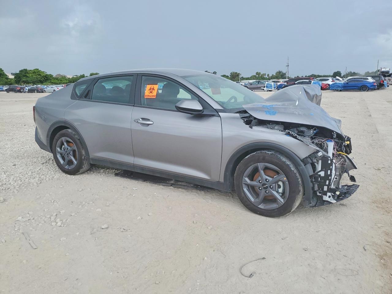 2025 Kia K4 Lxs - Image 4