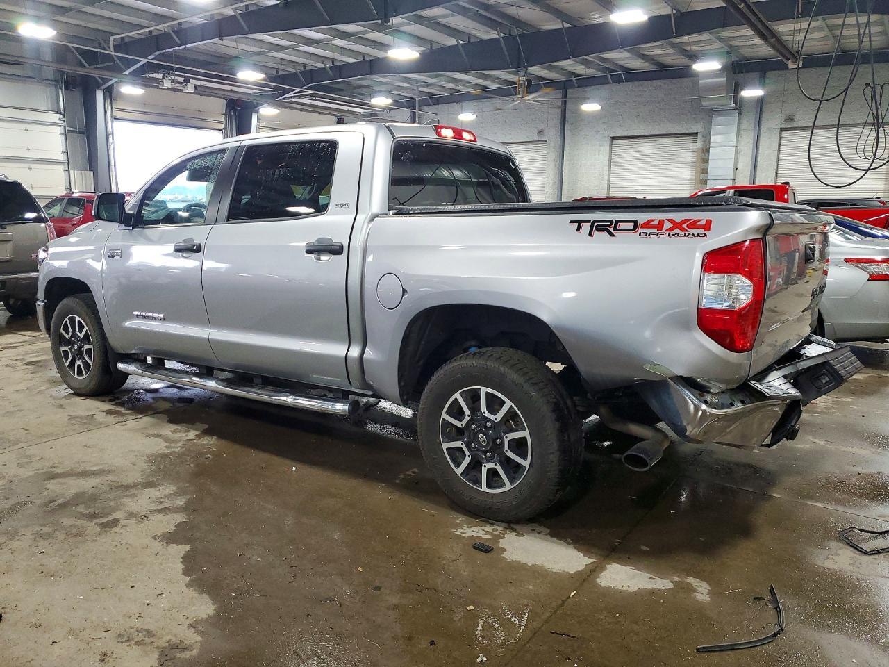 2020 Toyota Tundra Sr5 - Фото 2