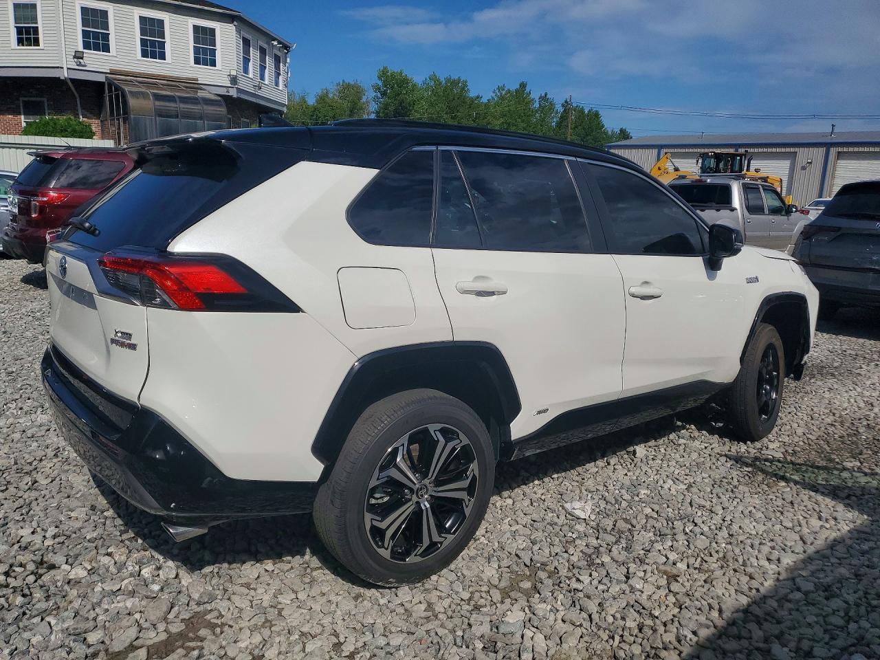 2021 Toyota Rav4 Prime Xse - Image 3