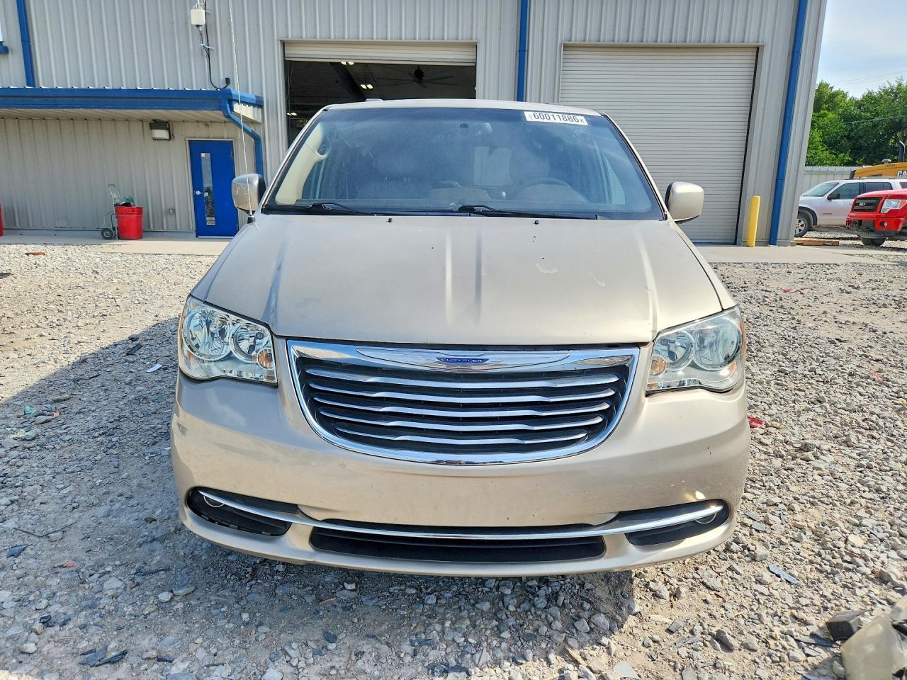 2016 Chrysler Town & Country Touring - Фото 5