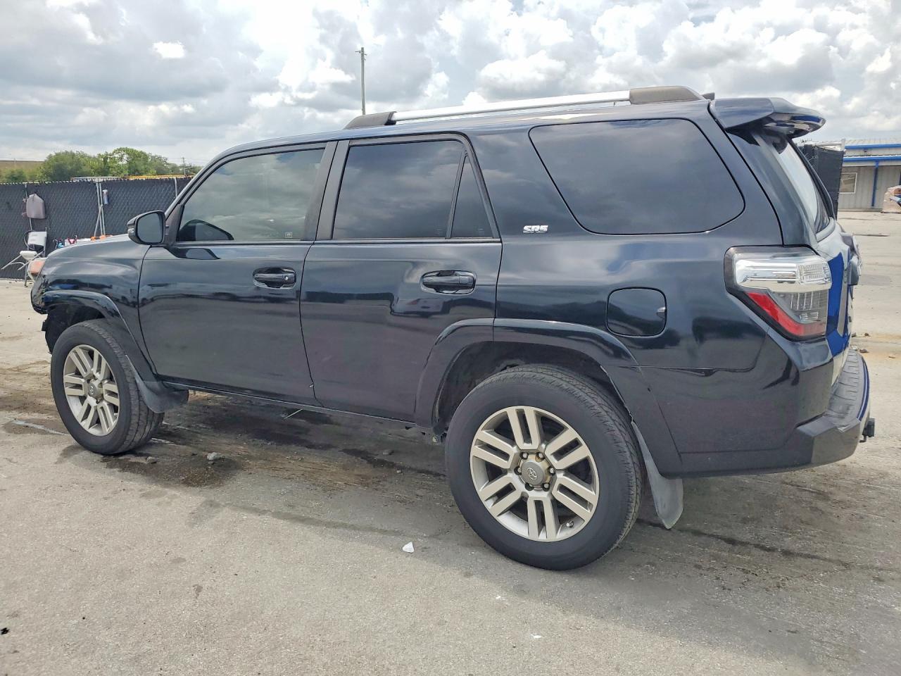2020 Toyota 4Runner Sr5 - Фото 2