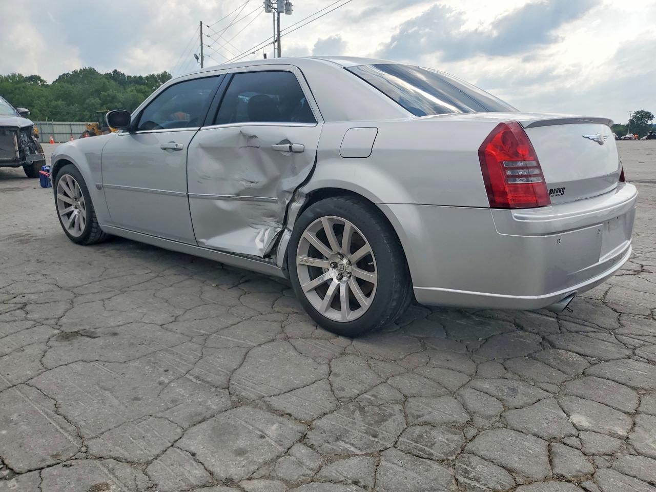 2006 Chrysler 300C Srt-8 - Image 2