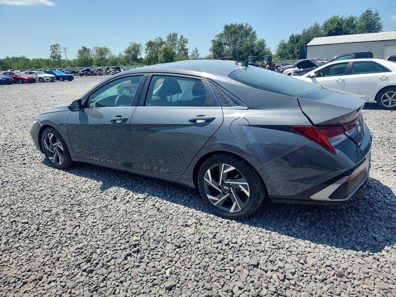 2024 Hyundai Elantra Sel - Фото 2