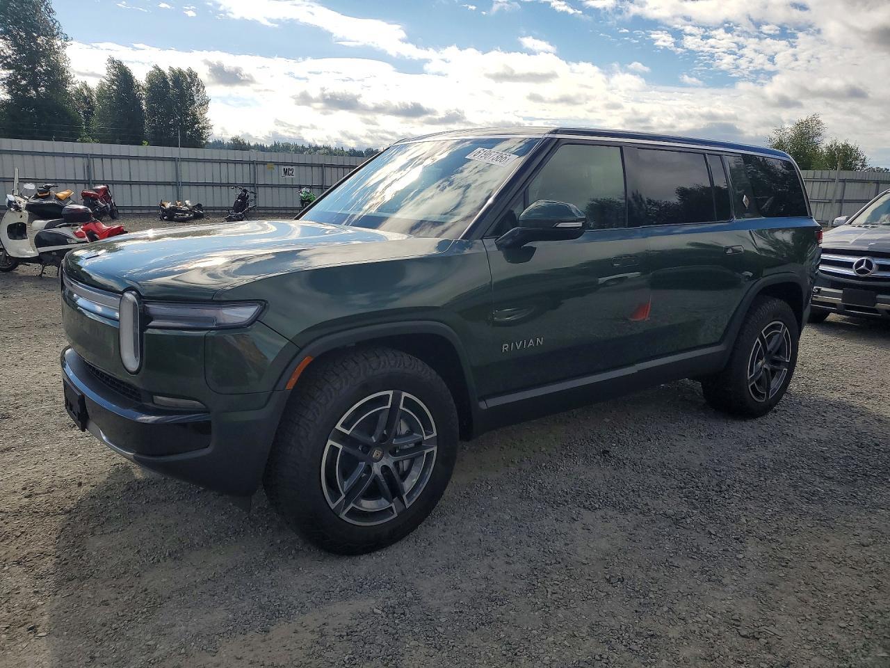2026 Rivian R1S Adventure
