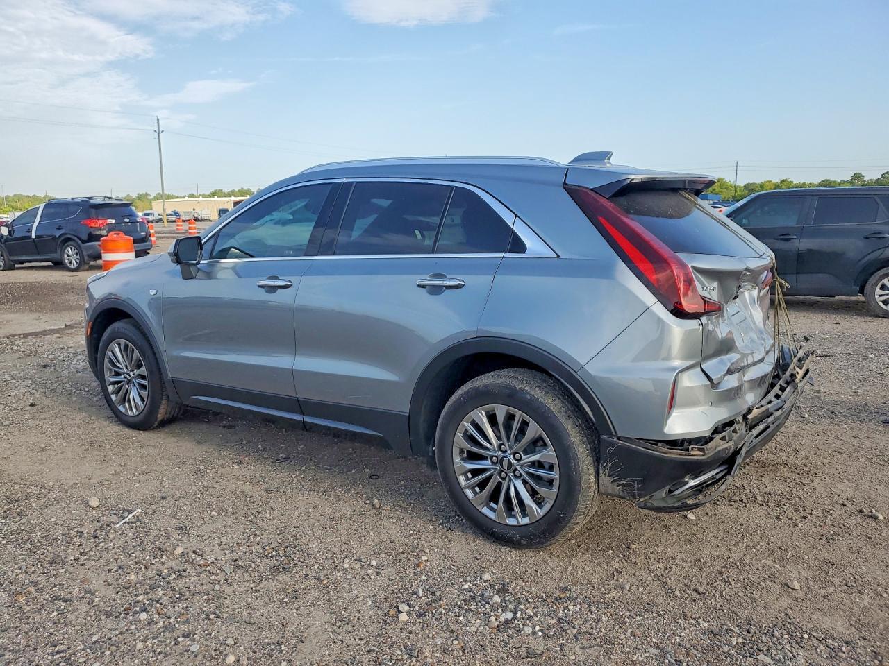 2024 Cadillac Xt4 Premium Luxury - Фото 2