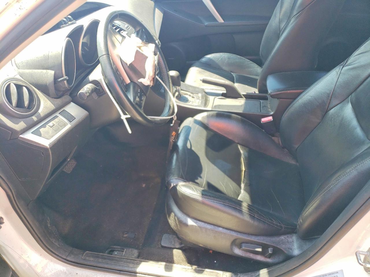2012 Mazda 3 - Image 7