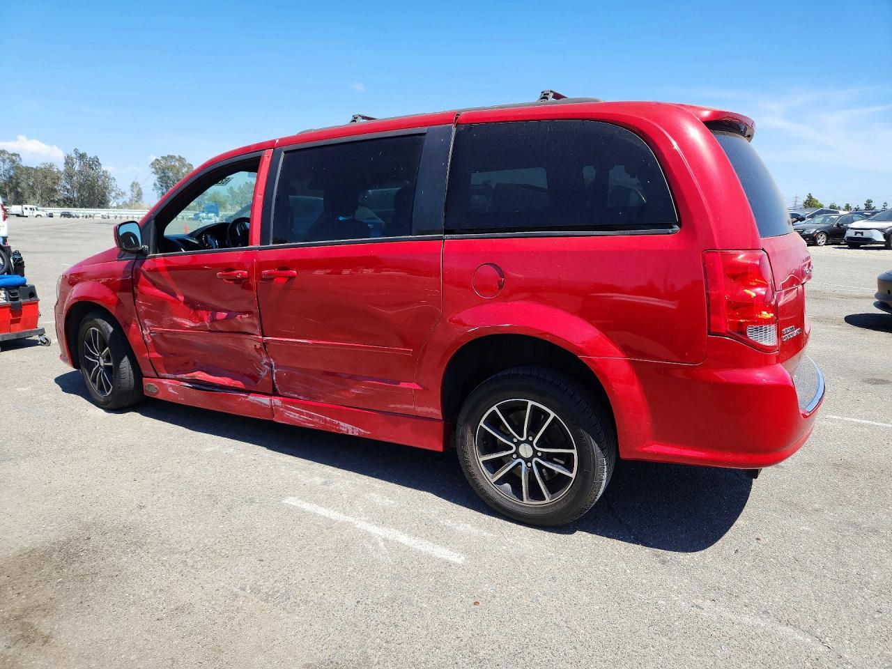 2016 Dodge Grand Caravan R/T - Фото 2