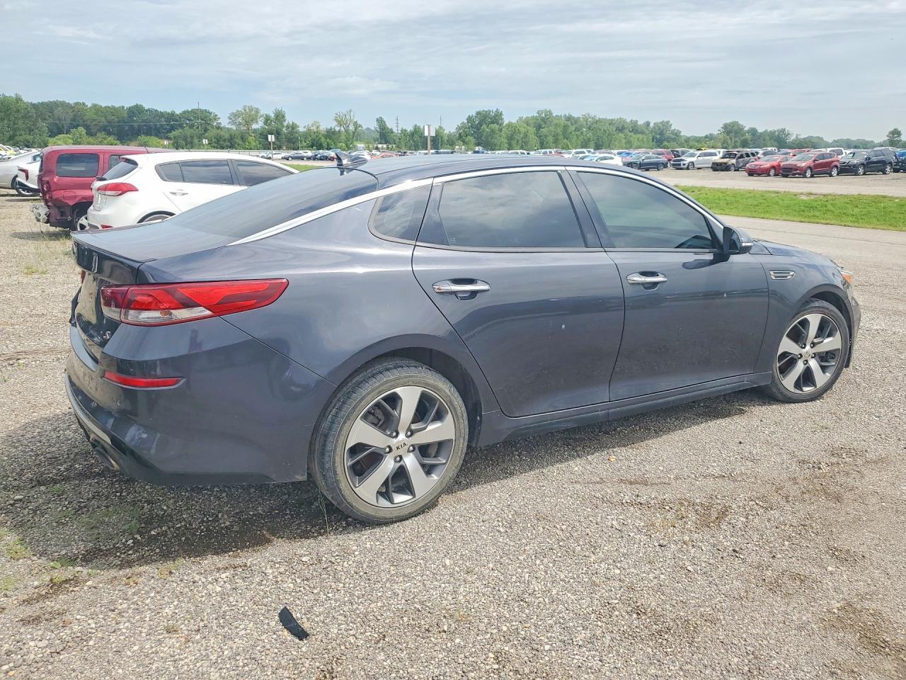 2019 Kia Optima S - Фото 3