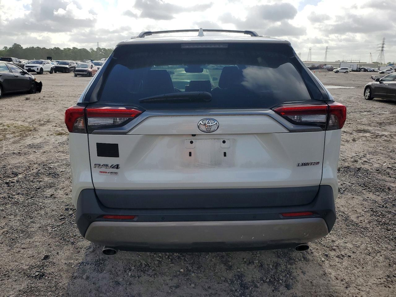 2022 Toyota Rav4 Limited - Image 6