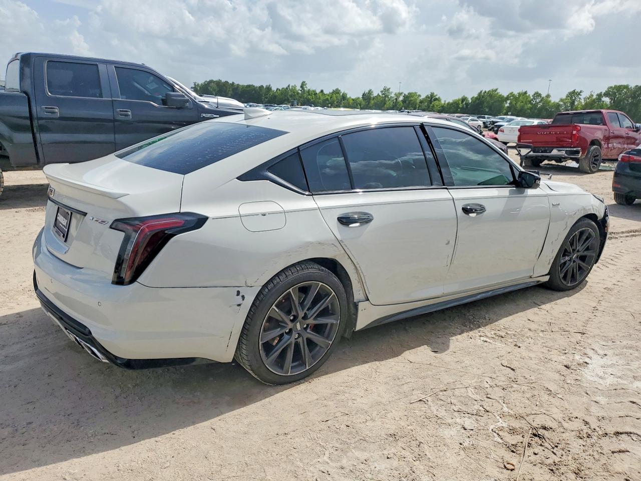 2022 Cadillac Ct5-V - Image 3