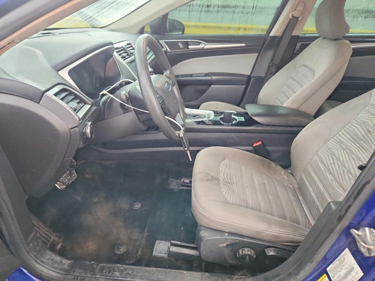 2016 Ford Fusion S - Фото 7