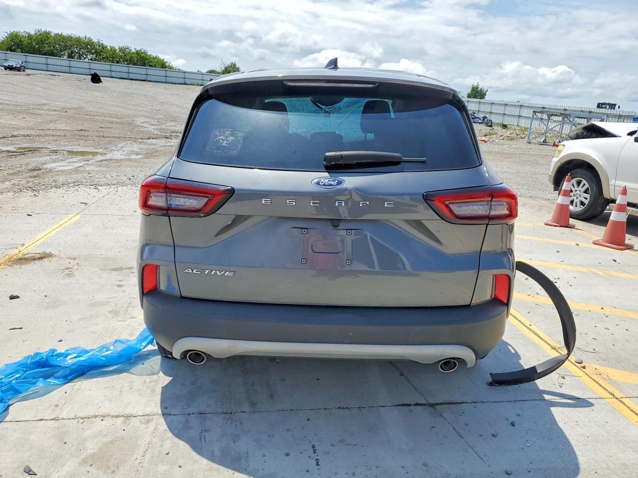 2024 Ford Escape Active - Image 6