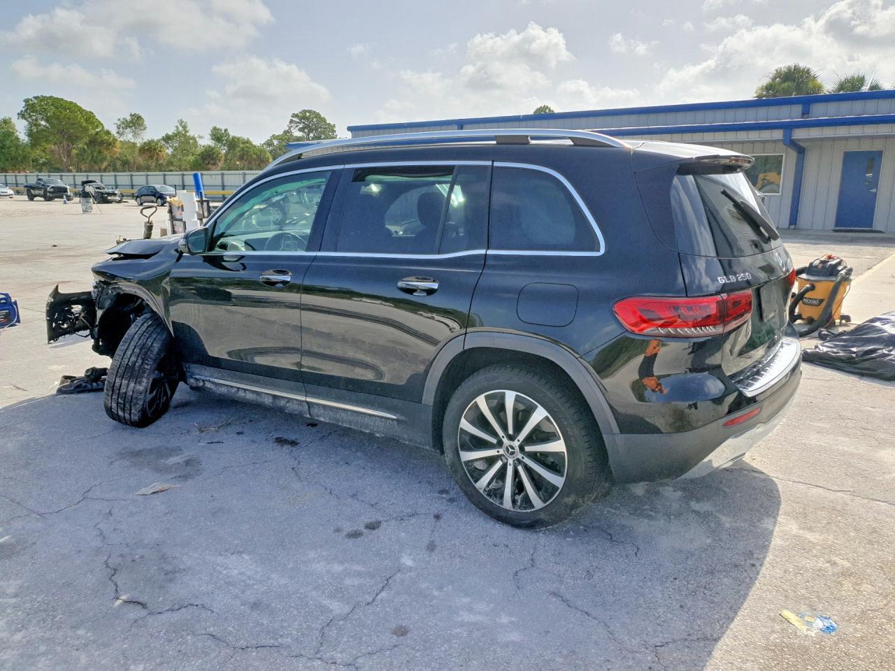 2022 Mercedes-Benz Glb 250 - Фото 2