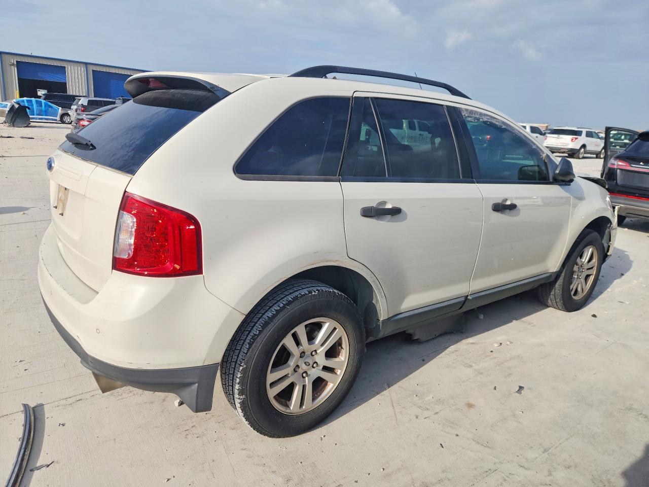 2012 Ford Edge Se - Image 3