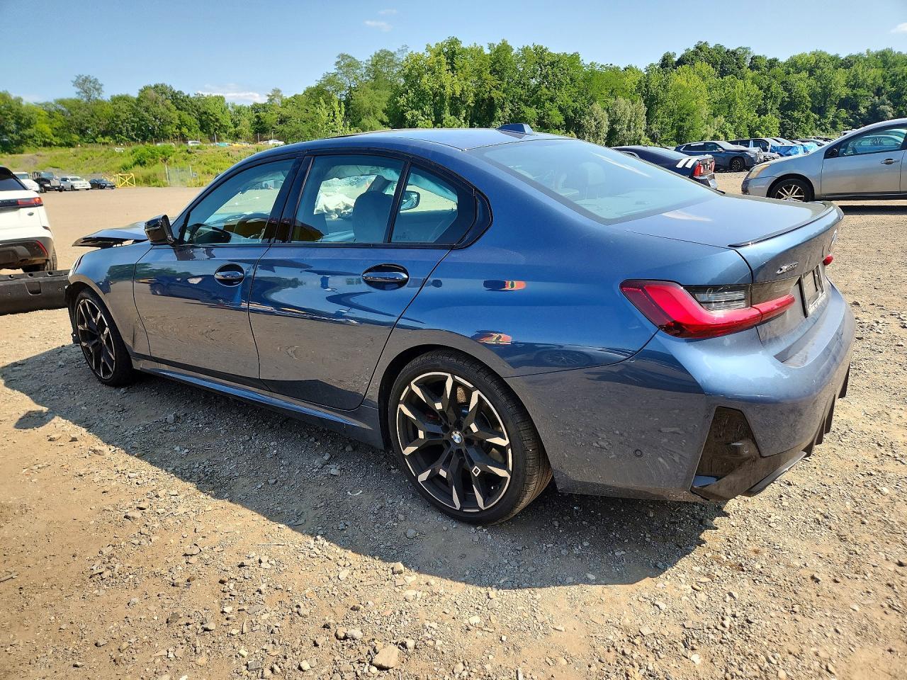 2025 BMW M340Xi - Фото 2