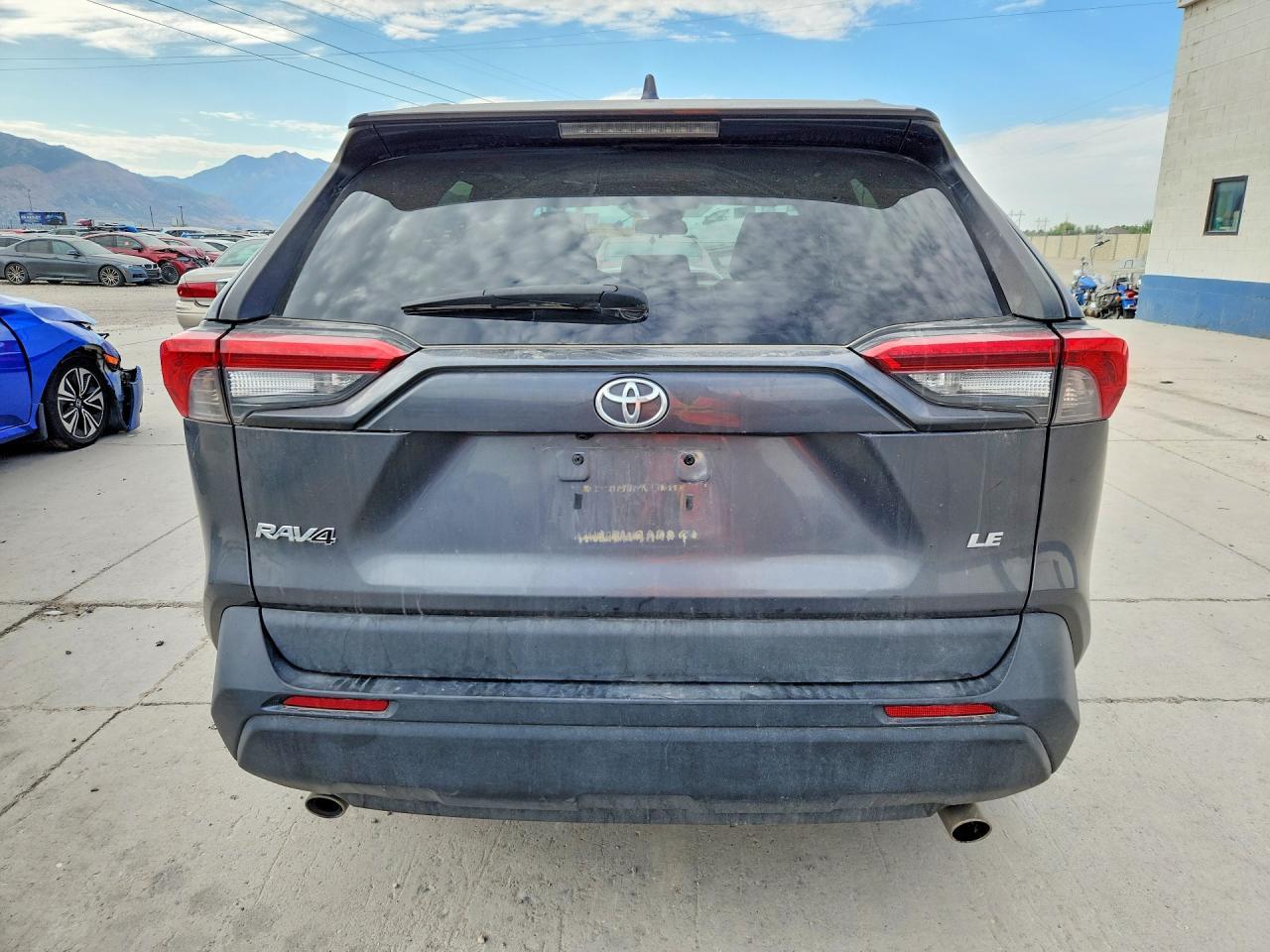 2020 Toyota Rav4 Le - Image 6