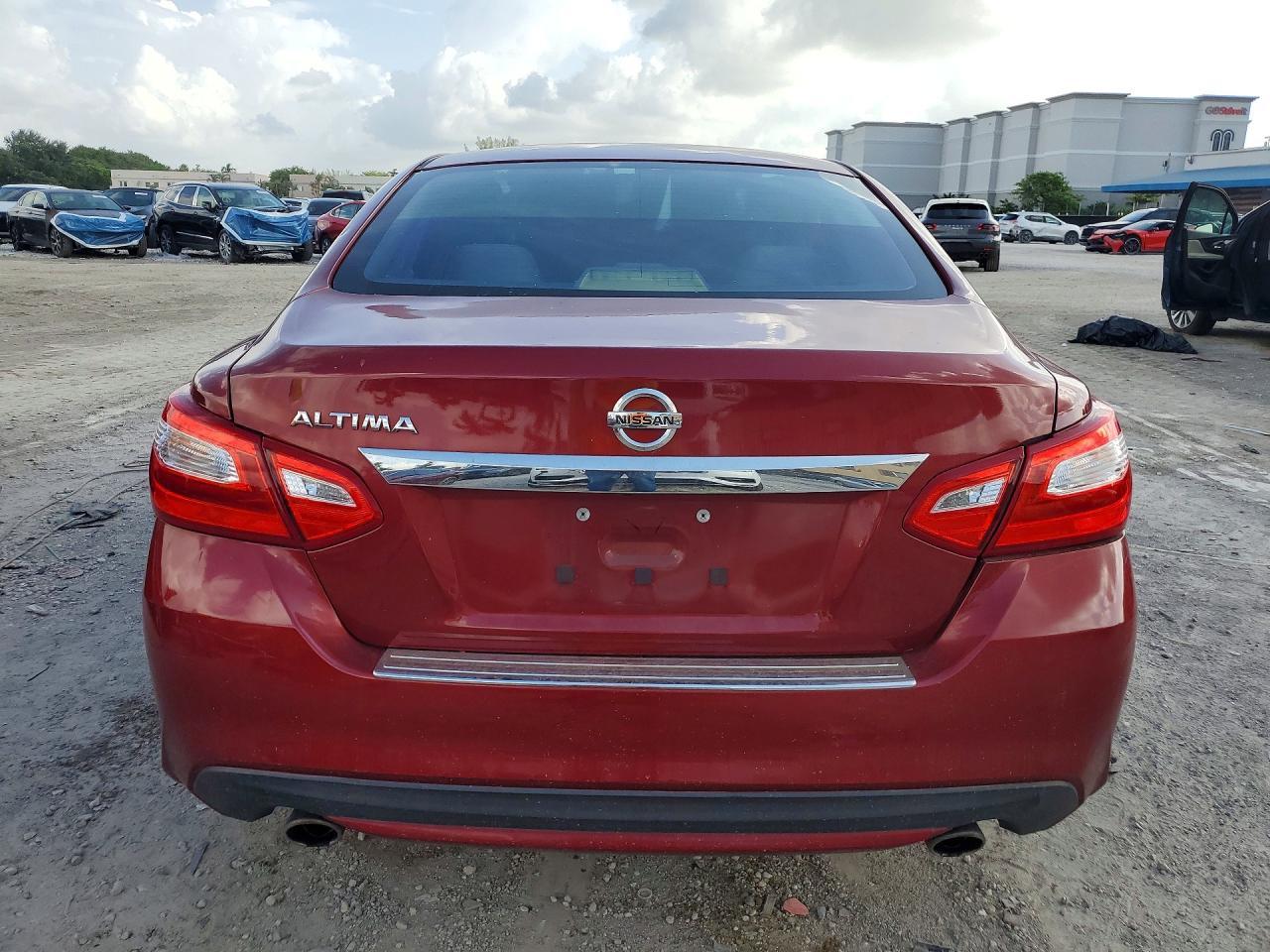 2017 Nissan Altima 2.5 S - Фото 6