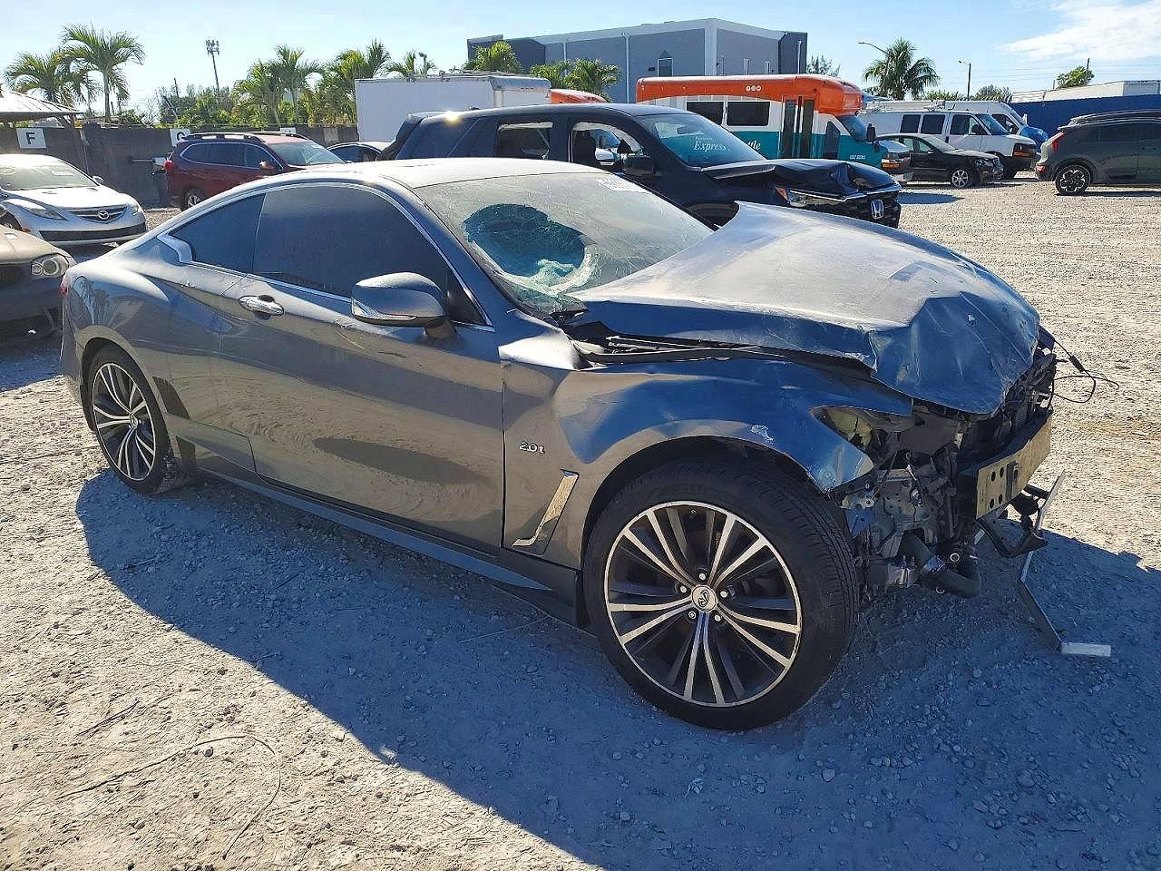 2017 Infiniti Q60 2.0T Premium - Фото 4