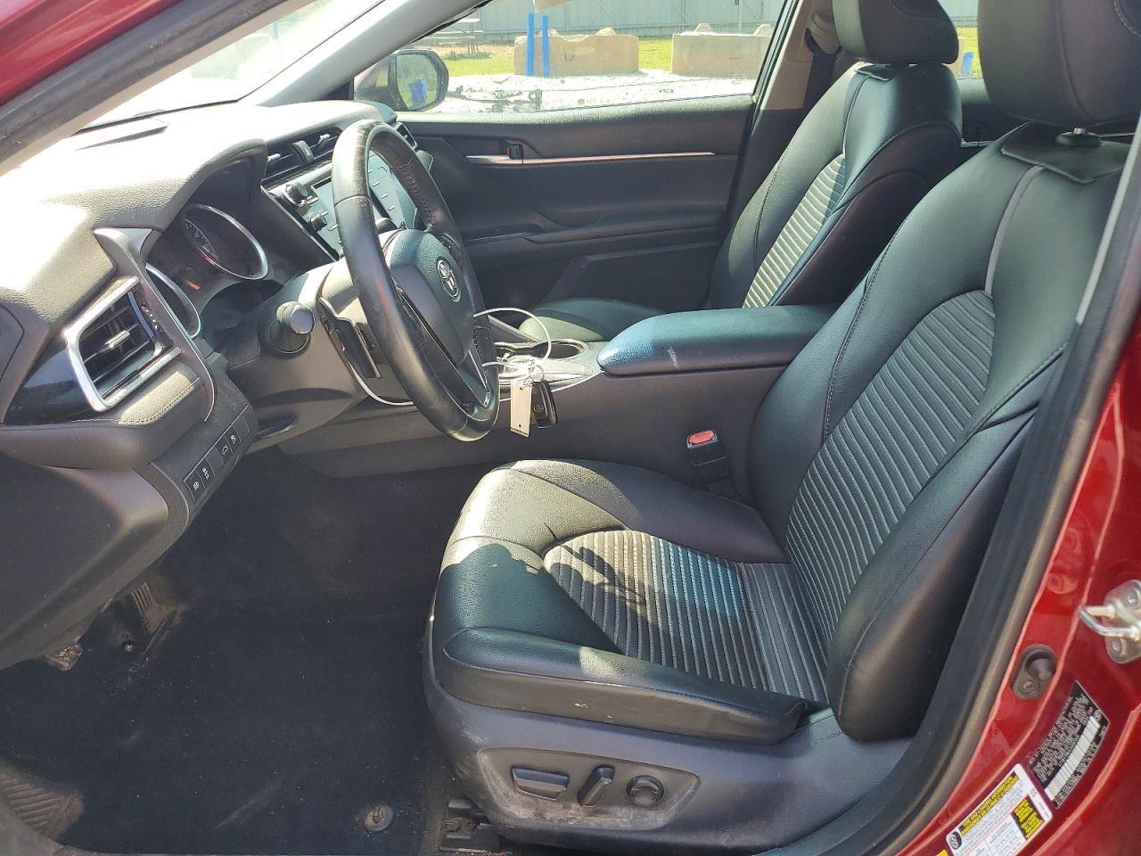 2018 Toyota Camry Se - Image 7