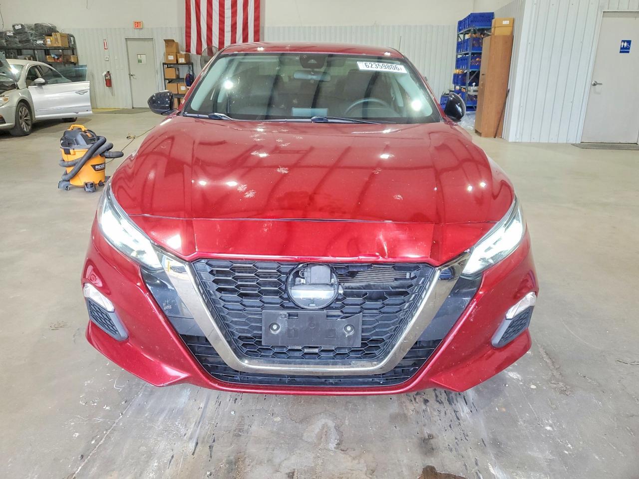 2022 Nissan Altima Sr - Image 5