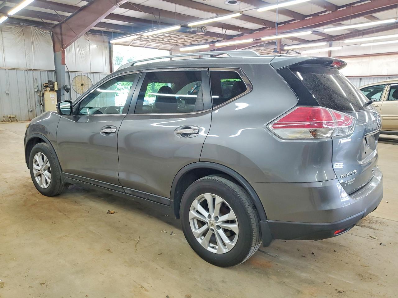 2014 Nissan Rogue Sv - Image 2
