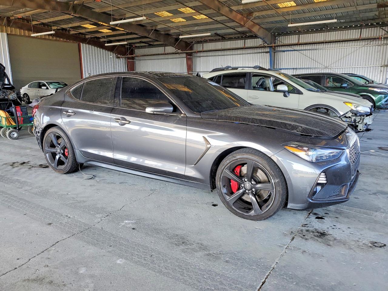 2021 Genesis G70 3.3T - Фото 4