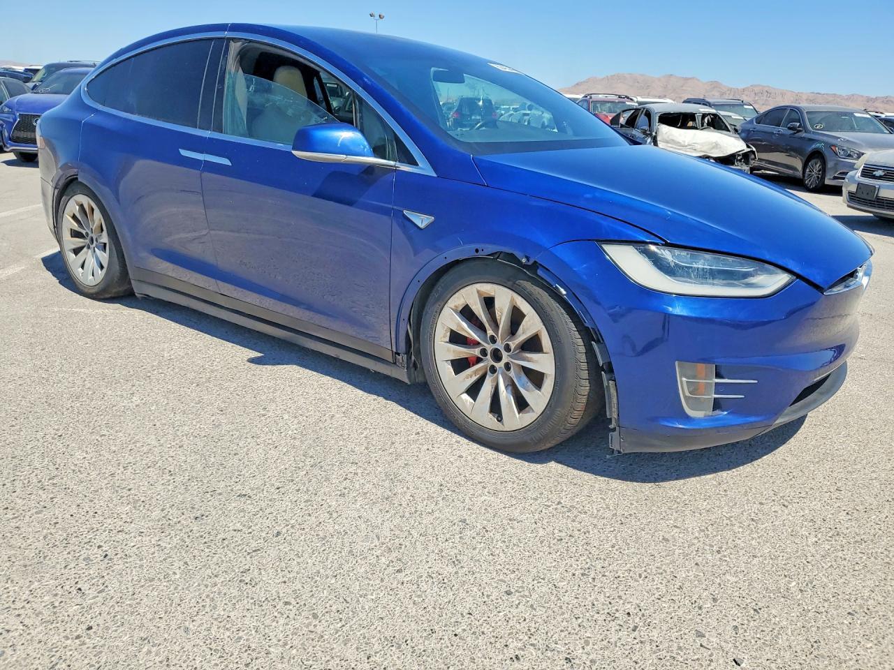2016 Tesla Model X - Фото 4