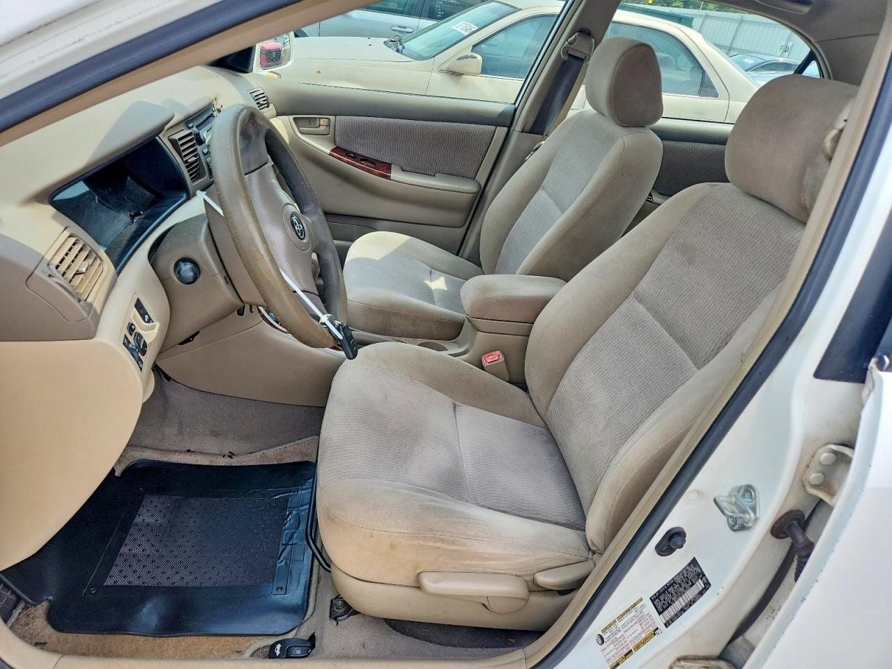 2005 Toyota Corolla Le - Image 7