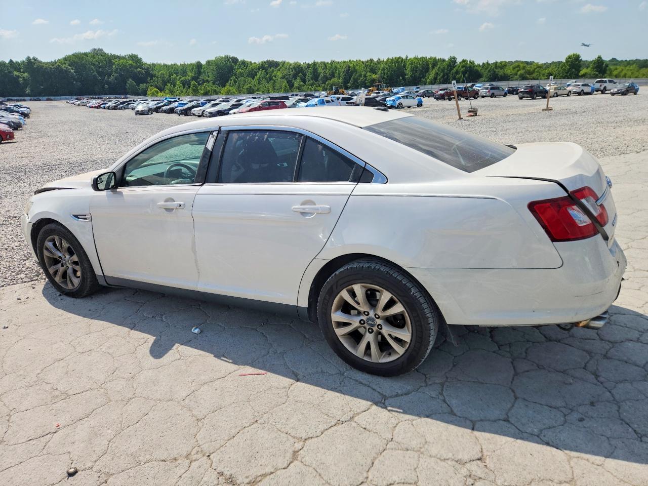 2010 Ford Taurus Sel - Фото 2