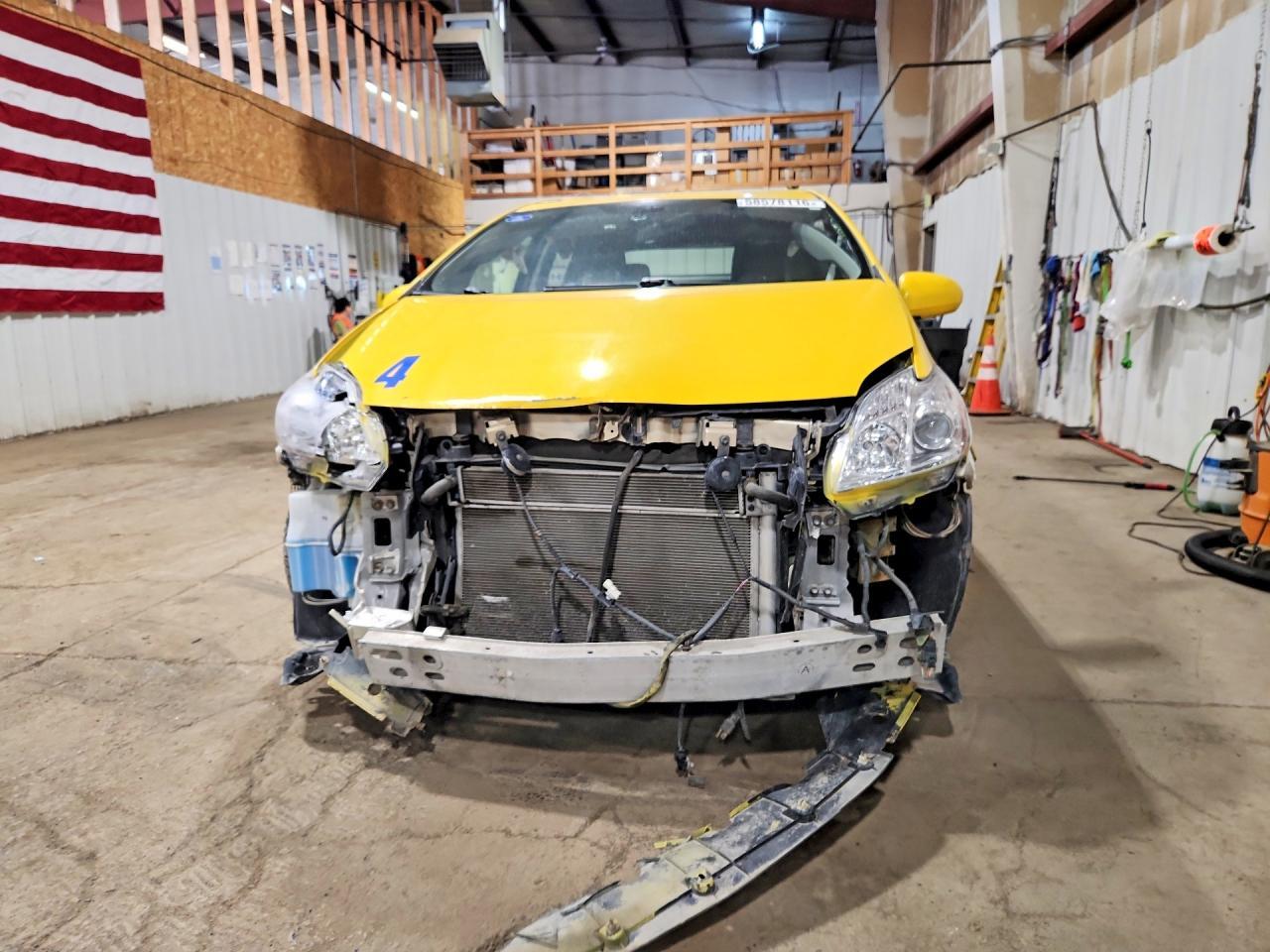 2015 Toyota Prius - Фото 5