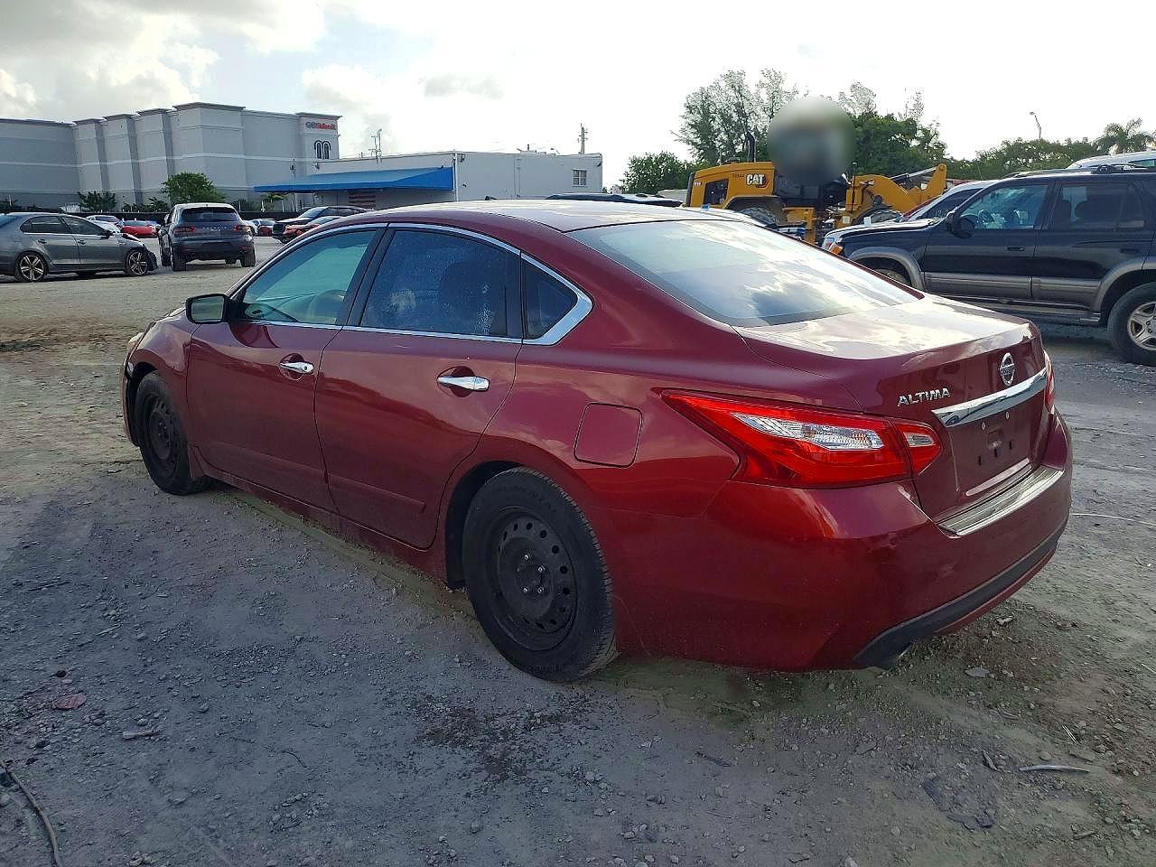 2017 Nissan Altima 2.5 S - Фото 2