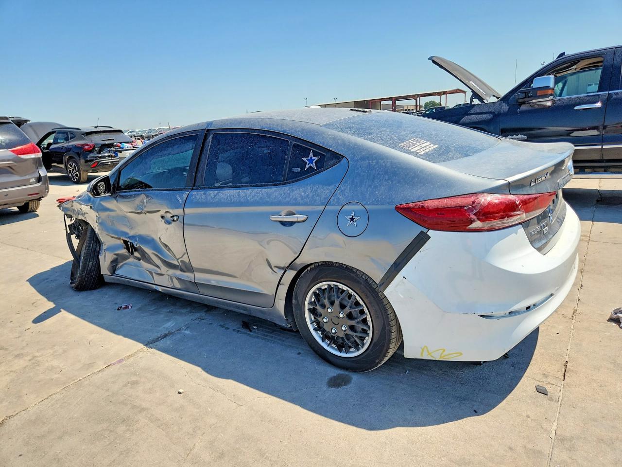 2017 Hyundai Elantra Se - Image 2