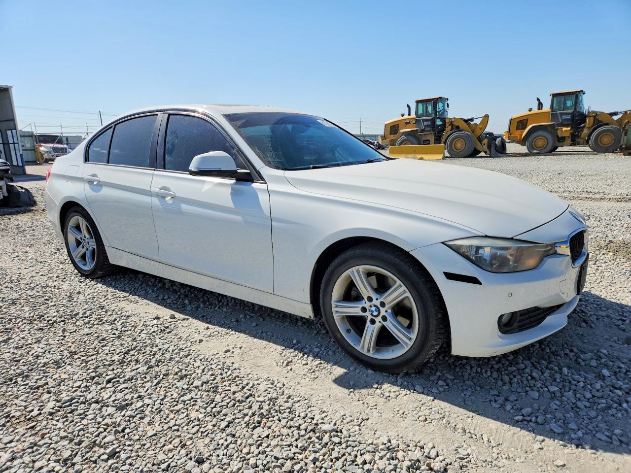 2015 BMW 320 I xDrive - Фото 4
