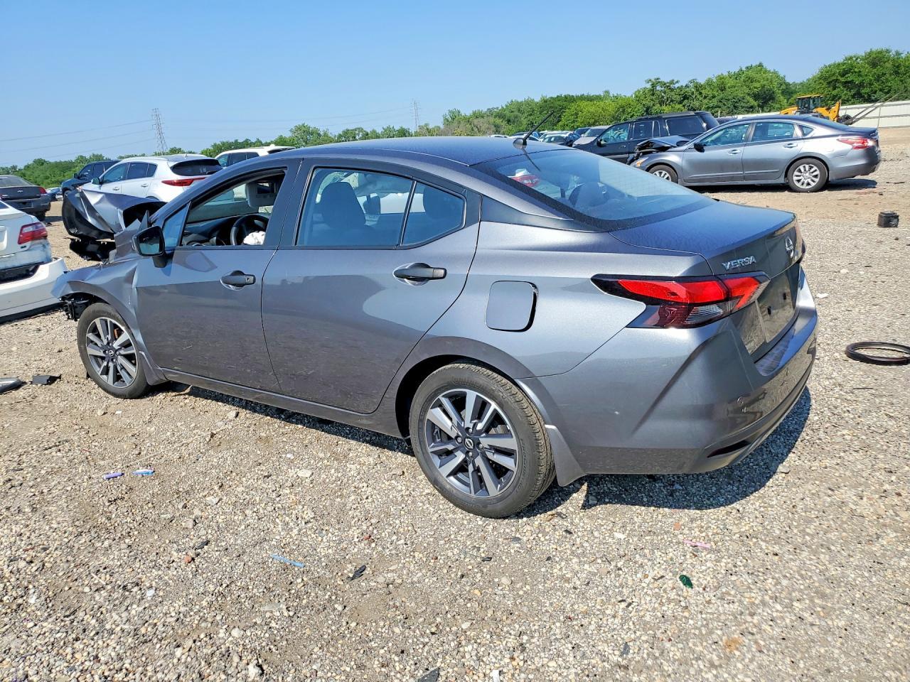 2024 Nissan Versa S - Фото 2