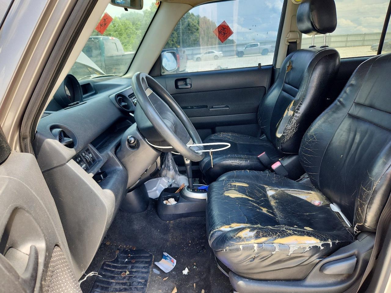 2005 Toyota Scion Xb - Image 7