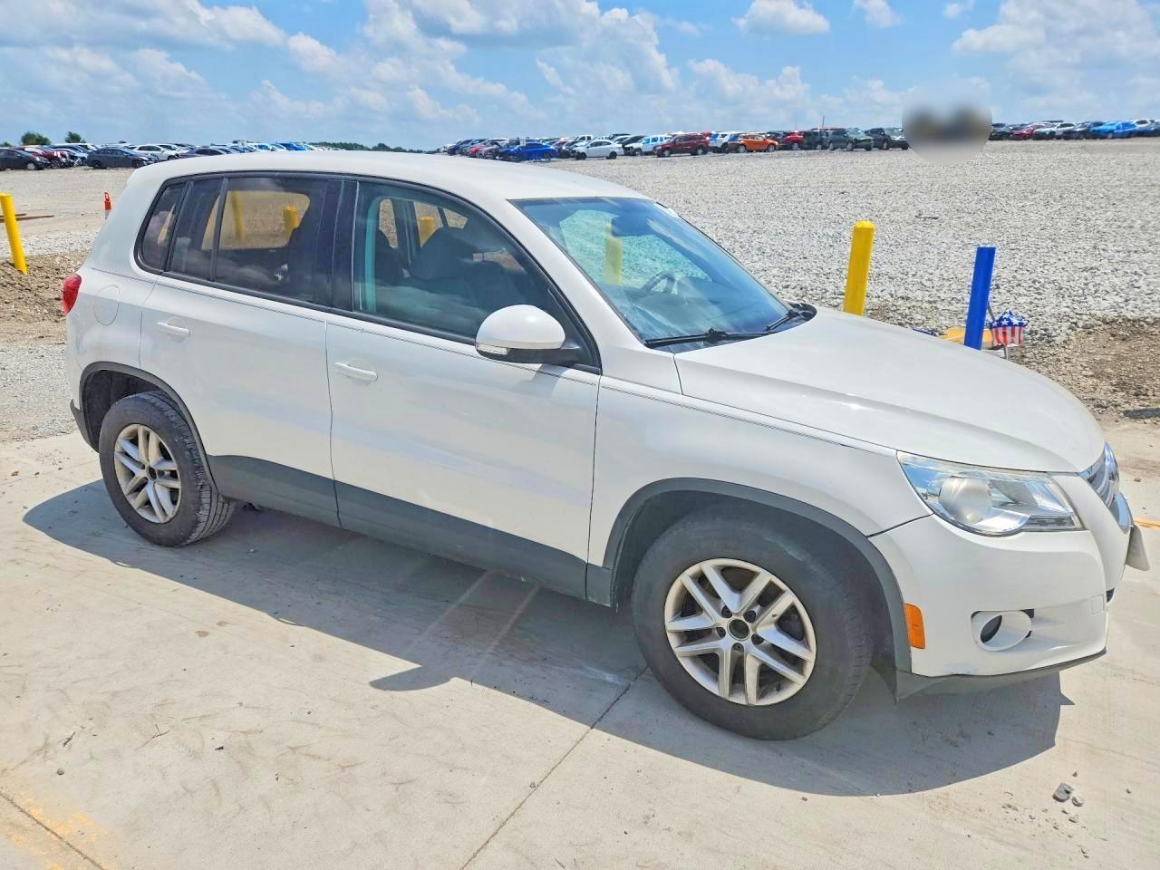 2011 Volkswagen Tiguan S - Фото 4