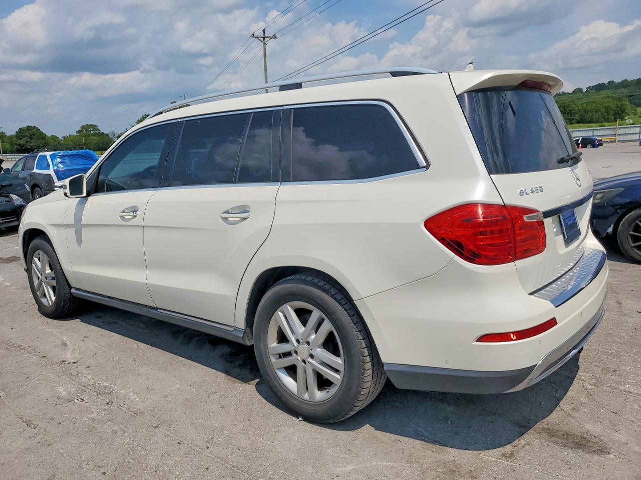 2013 Mercedes-Benz Gl 450 4Matic - Image 2
