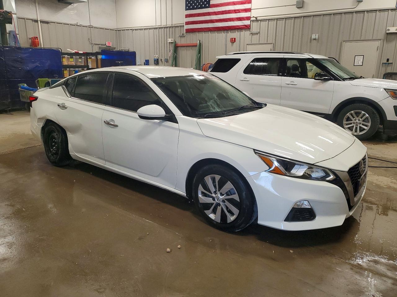 2019 Nissan Altima S - Image 4