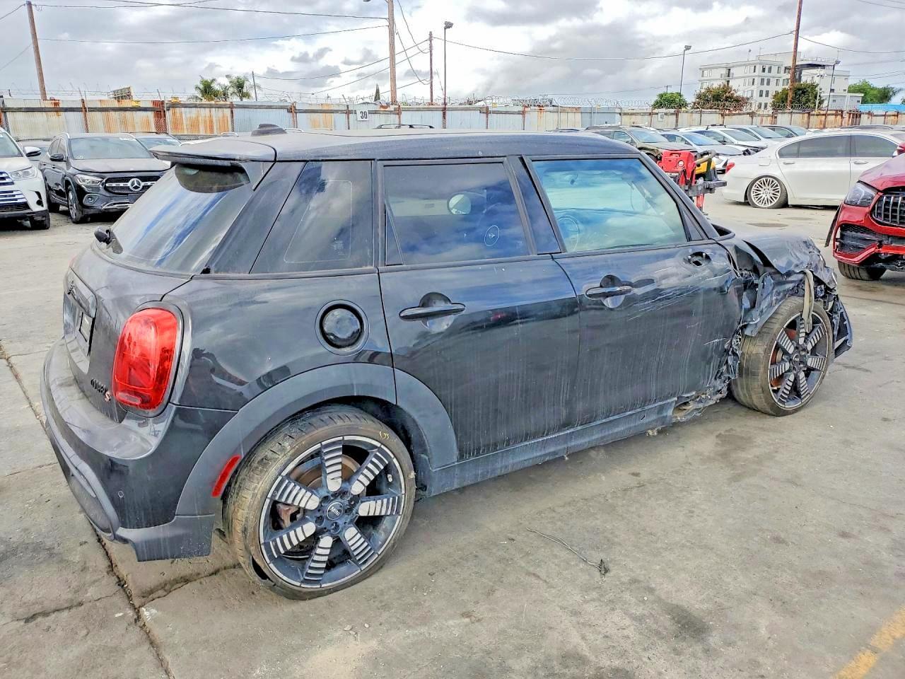 2023 Mini Cooper S - Image 3